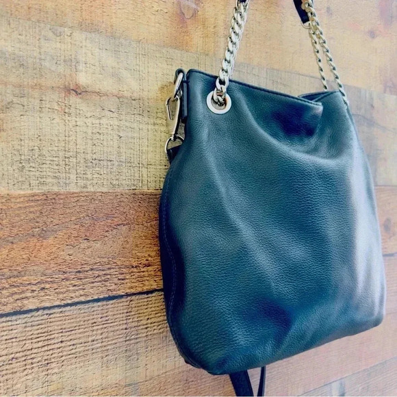 Micheal Kors Jet Set Travel Black Pebbled Leather Shoulder/Crossbody Bag - Picture 3 of 12